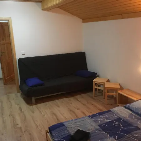 U Cmelaka 펜션 Vyskeř